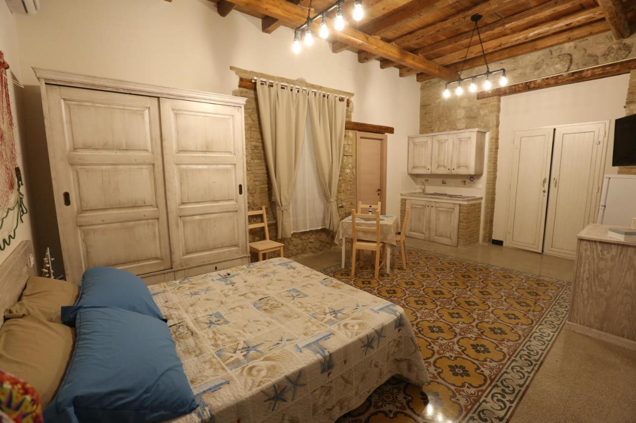 Antica Dimora Dell'Ammiraglio Aparthotel Licata Luaran gambar